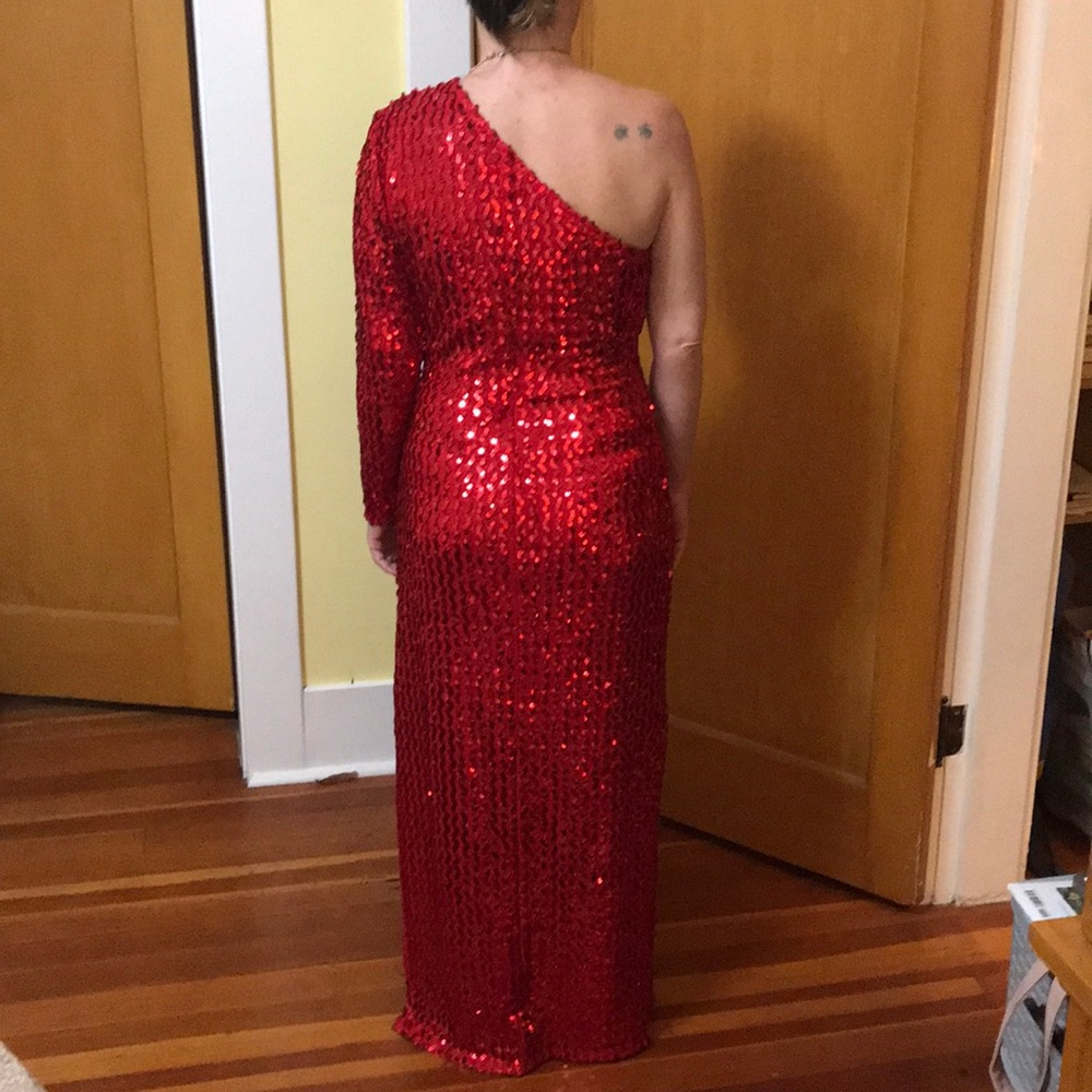 Beautiful Red Sequence Evening Gown - image 3